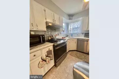 106 E Williams Avenue, Barrington, NJ 08007 - Photo 11