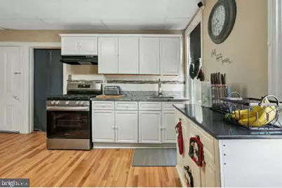 324 Hunter Street, Gloucester City, NJ 08030 - Photo 15