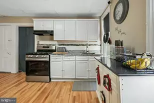 324 Hunter St, Gloucester City, NJ 08030 - Photo 15
