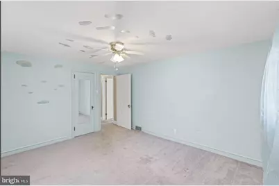 105 E Coulter Avenue, Collingswood, NJ 08108 - Photo 9