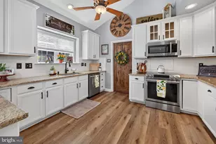 28 Canyon Dr, Berlin, NJ 08009 - Photo 9