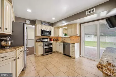 205 Breckenridge Drive, Sicklerville, NJ 08081 - Photo 11