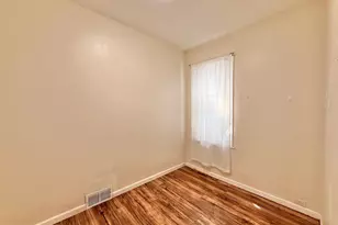 570 Line St, Camden, NJ 08103 - Photo 5