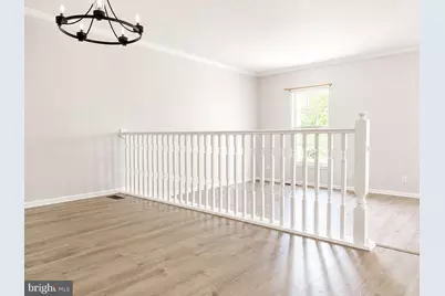 8 Wagon Wheel Drive, Sicklerville, NJ 08081 - Photo 5