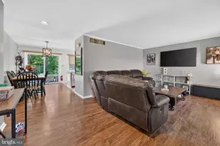 27 Grasmur Ct, Berlin, NJ 08009 - Photo 3