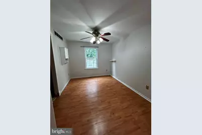 8 Acorn Ct, Sicklerville, NJ 08081 - Photo 5