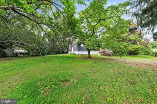 865 N Read Ave, Runnemede, NJ 08078 - Photo 5