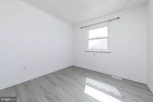 1445 Boxwood Dr, Gloucester Township, NJ 08012 - Photo 13