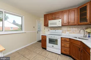 6 Sunset Dr, Voorhees, NJ 08043 - Photo 9