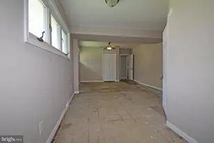 707 Beechwood Ave, Cherry Hill, NJ 08002 - Photo 23