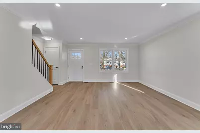 54 E Buttonwood Avenue, Pine Hill, NJ 08021 - Photo 5