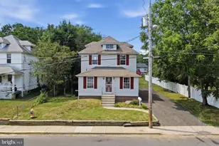 242 Trenton Ave, Laurel Springs, NJ 08021 - Photo 3