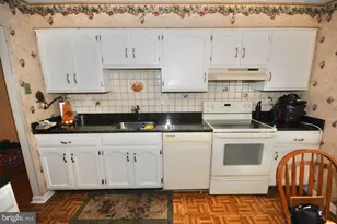 29 Strathmore Dr, Cherry Hill, NJ 08003 - Photo 3
