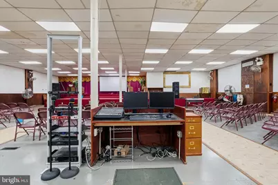 1142 S Broadway, Camden, NJ 08103 - Photo 15