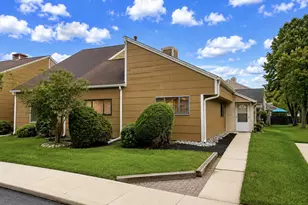 21 Chiswick Dr, Lindenwold, NJ 08021 - Photo 1