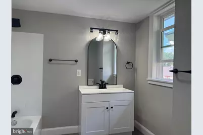 242 N Broadway #C, Gloucester City, NJ 08030 - Photo 3