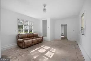 133 W Lake Ave, Gloucester Township, NJ 08012 - Photo 31