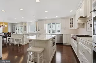 11 Equestrian Ln, Cherry Hill, NJ 08003 - Photo 9