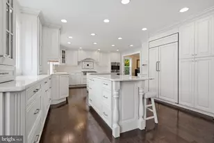 11 Equestrian Ln, Cherry Hill, NJ 08003 - Photo 7