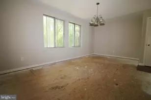 105 S Holland St, Lindenwold, NJ 08021 - Photo 11