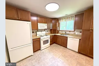 11 Knollwood Drive, Cherry Hill, NJ 08002 - Photo 3