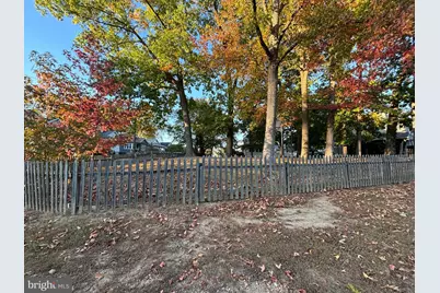 211 W Holly Avenue, Oaklyn, NJ 08107 - Photo 7