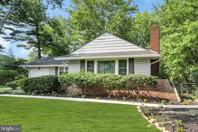 100 Mansfield Boulevard S, Cherry Hill, NJ 08034 - Photo 3