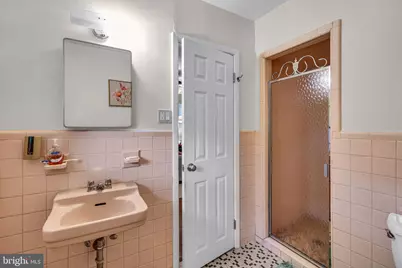 100 Mansfield Boulevard S, Cherry Hill, NJ 08034 - Photo 25