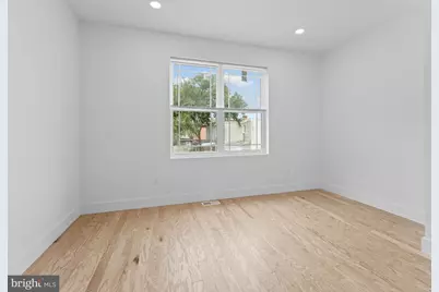 521 N 2nd Street, Camden, NJ 08102 - Photo 25