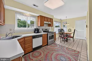 17 Sycamore Dr, Gloucester Township, NJ 08012 - Photo 9