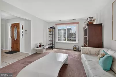 17 Sycamore Drive, Gloucester Township, NJ 08012 - Photo 5