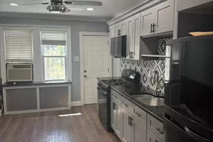 318 Cherry St, Camden, NJ 08103 - Photo 3