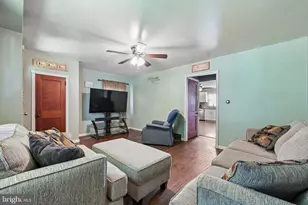 704 W Evesham Rd, Gloucester Township, NJ 08029 - Photo 7