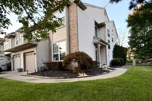 124 Lincoln Ln, Berlin, NJ 08009 - Photo 1