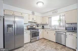 149 Kelly Driver Rd, Laurel Springs, NJ 08021 - Photo 11