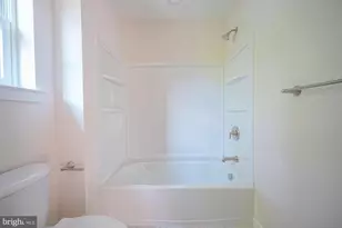 325 Larch Ave, Berlin, NJ 08091 - Photo 23