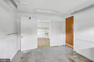 136 Cressmont Ave, Gloucester Township, NJ 08012 - Photo 21