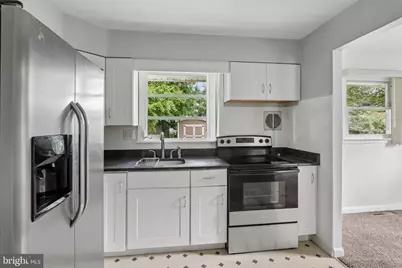 136 Cressmont Avenue, Gloucester Township, NJ 08012 - Photo 3