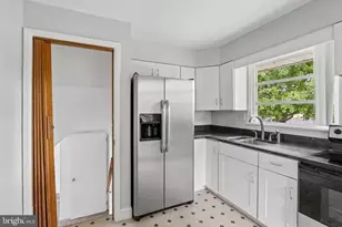 136 Cressmont Ave, Gloucester Township, NJ 08012 - Photo 31