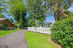 31 W Phoenix Ave, Lawnside, NJ 08045 - Photo 3