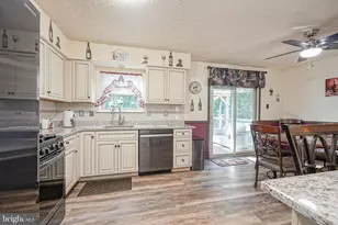 38 Winfield, Sicklerville, NJ 08081 - Photo 9