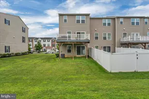 111 Village Green Ln, Sicklerville, NJ 08081 - Photo 21