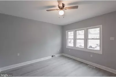 31 S Sussex Street, Gloucester City, NJ 08030 - Photo 3