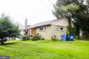 323 Mt Vernon Ave, Laurel Springs, NJ 08021 - Photo 3