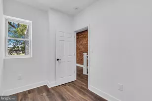 102 S 24th St, Camden, NJ 08105 - Photo 11