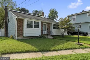 116 Lake Dr, Brooklawn, NJ 08030 - Photo 3