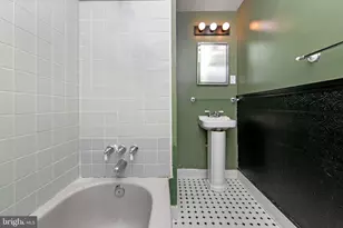 405 Narragansett Dr, Cherry Hill, NJ 08002 - Photo 23