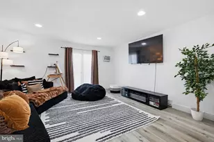 429 Via Cascata Dr, Clementon, NJ 08021 - Photo 1