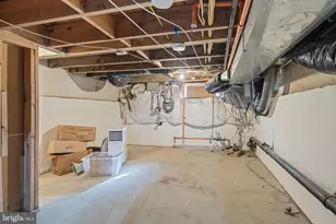 1821 S 4th St, Camden, NJ 08104 - Photo 25
