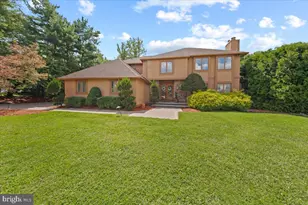 29 Fairhaven Dr, Cherry Hill, NJ 08003 - Photo 3